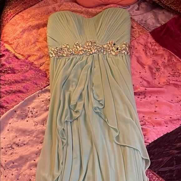 Prom dress - Picture 3 of 6